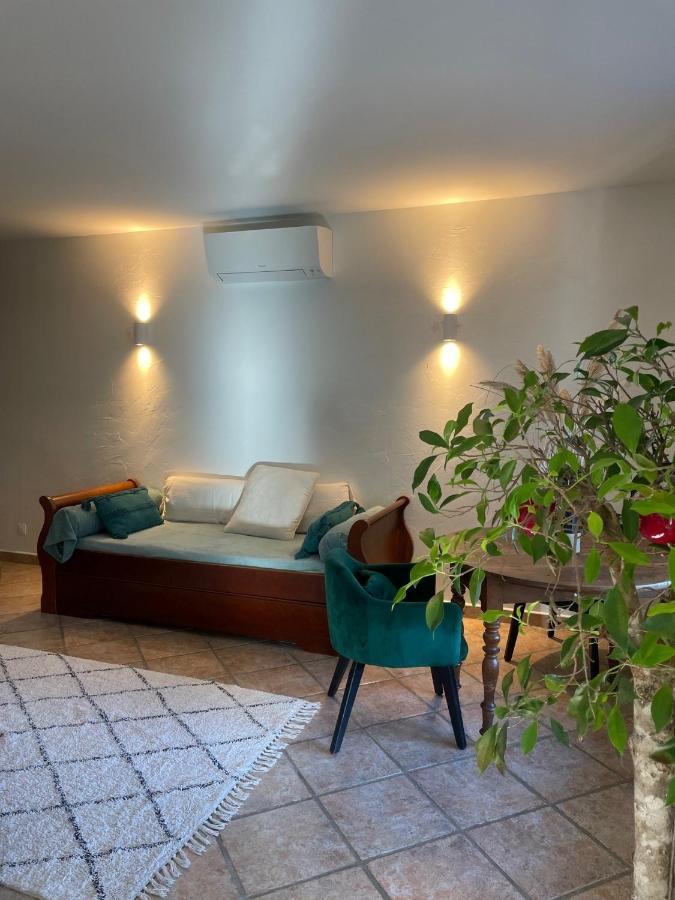 Domaine Des Tuilieres Avec Jacuzzi Vallauris Exterior foto