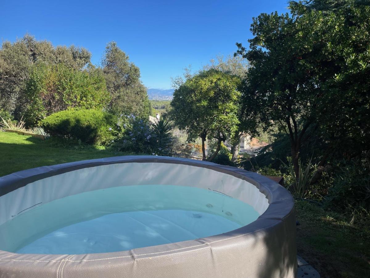 Domaine Des Tuilieres Avec Jacuzzi Vallauris Exterior foto